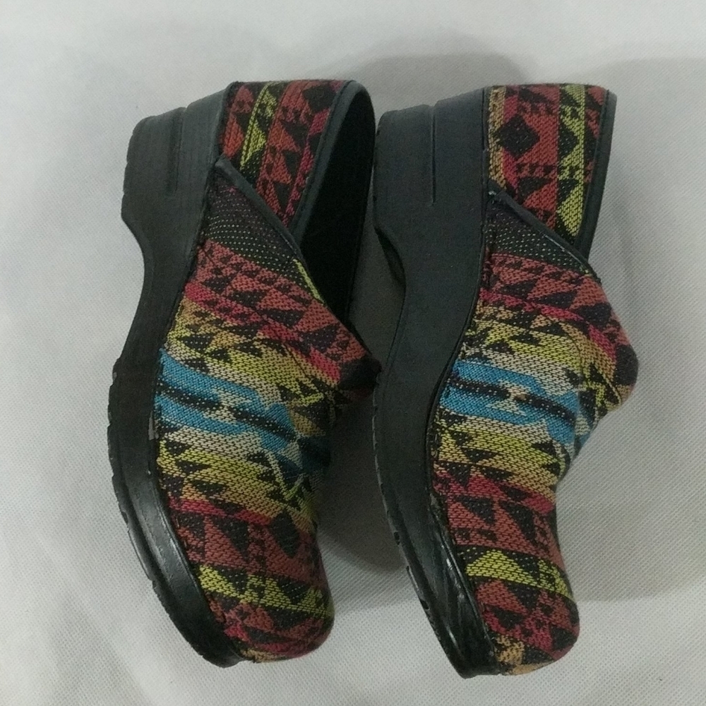 Bjorndal Ally Aztec Print Multi Color Professiona… - image 3